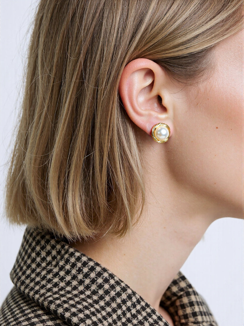 Wire-Nest Freshwater Pearl Stud Earrings